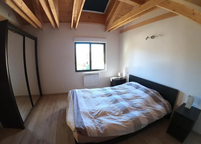 Maison Neuve Proche De Barcelonnette