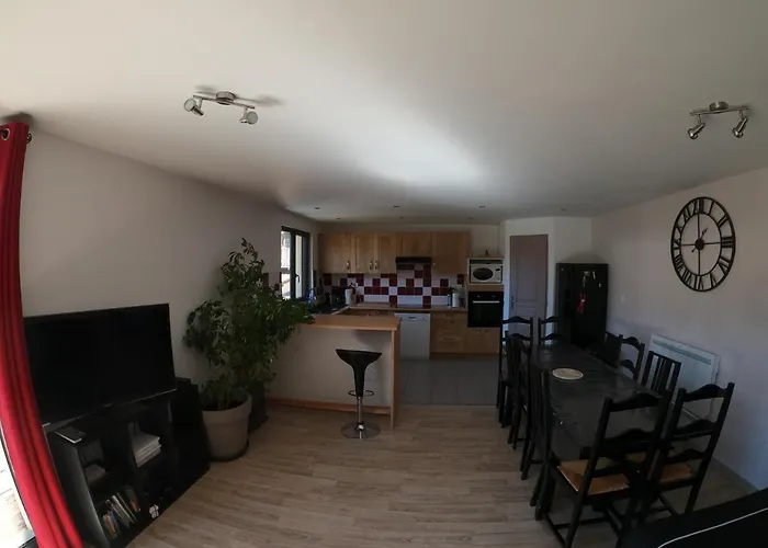 Maison Neuve Proche De Barcelonnette