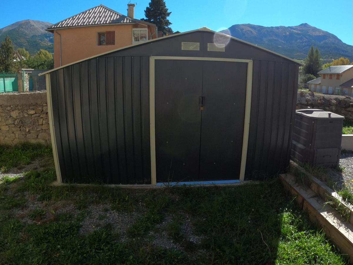 Maison Neuve Proche De Barcelonnette